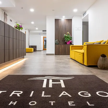 Hotel Trilago