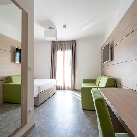 Hotel Trilago 3*