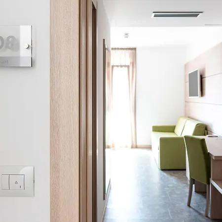 Hotel Trilago 3*