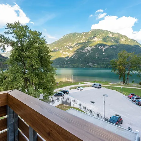 Trilago Hotel 3*