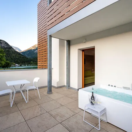 Hotel Trilago